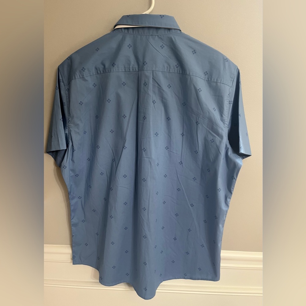 Sonoma Light Blue Patterned Button Down Shirt NWT - image 5